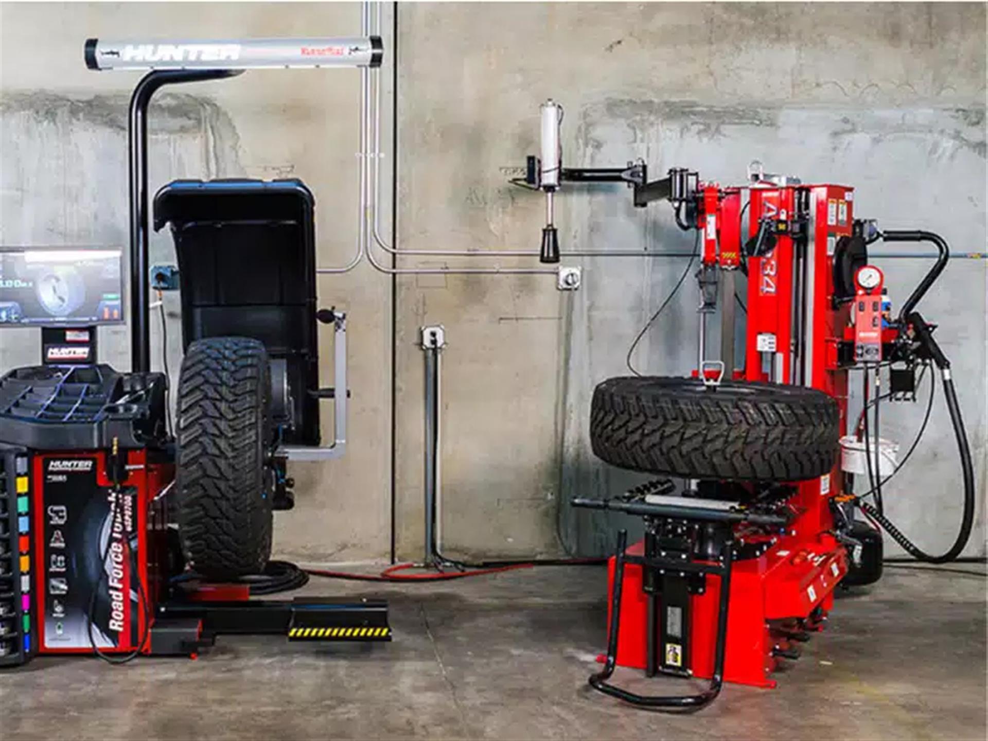 Mount And Balance in warehouse